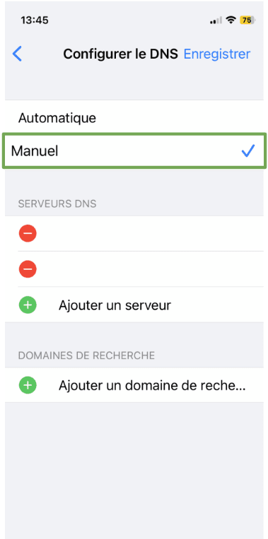 The Configure DNS menu of an iOS device, showing the option to switch to manual DNS settings.