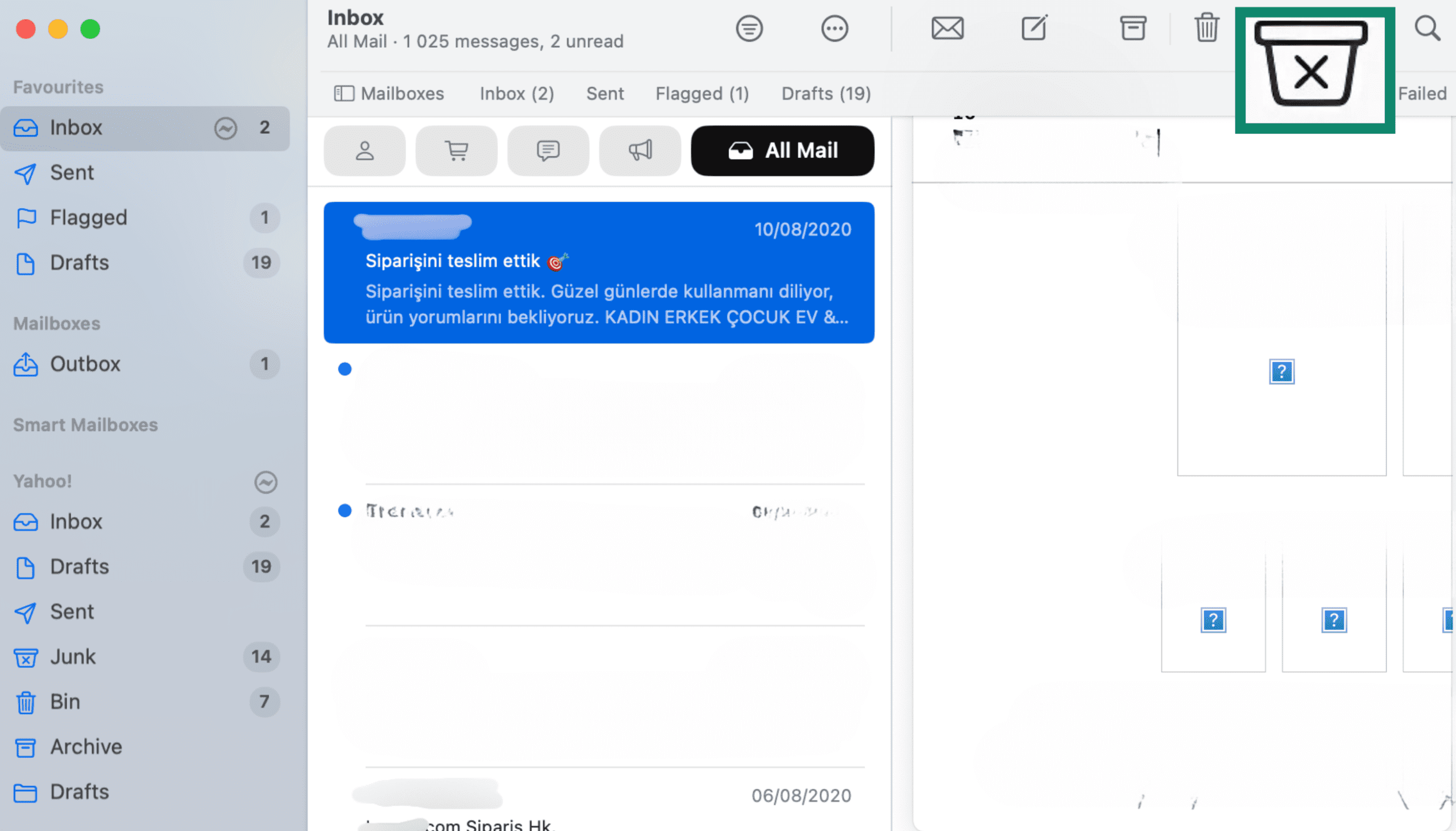 Apple Mail's report spam options.